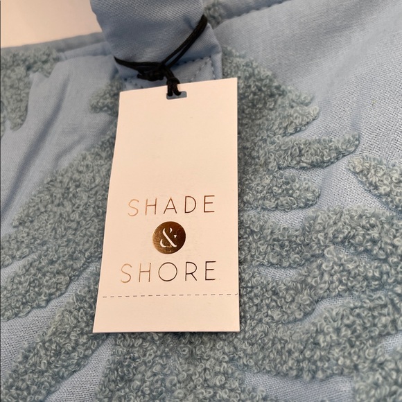 NWT Shade & Shore Sky Blue Quilted Leaf Tote/Beach Bag. - Picture 4 of 6